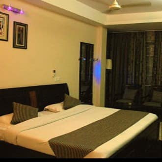 Semi Deluxe Room